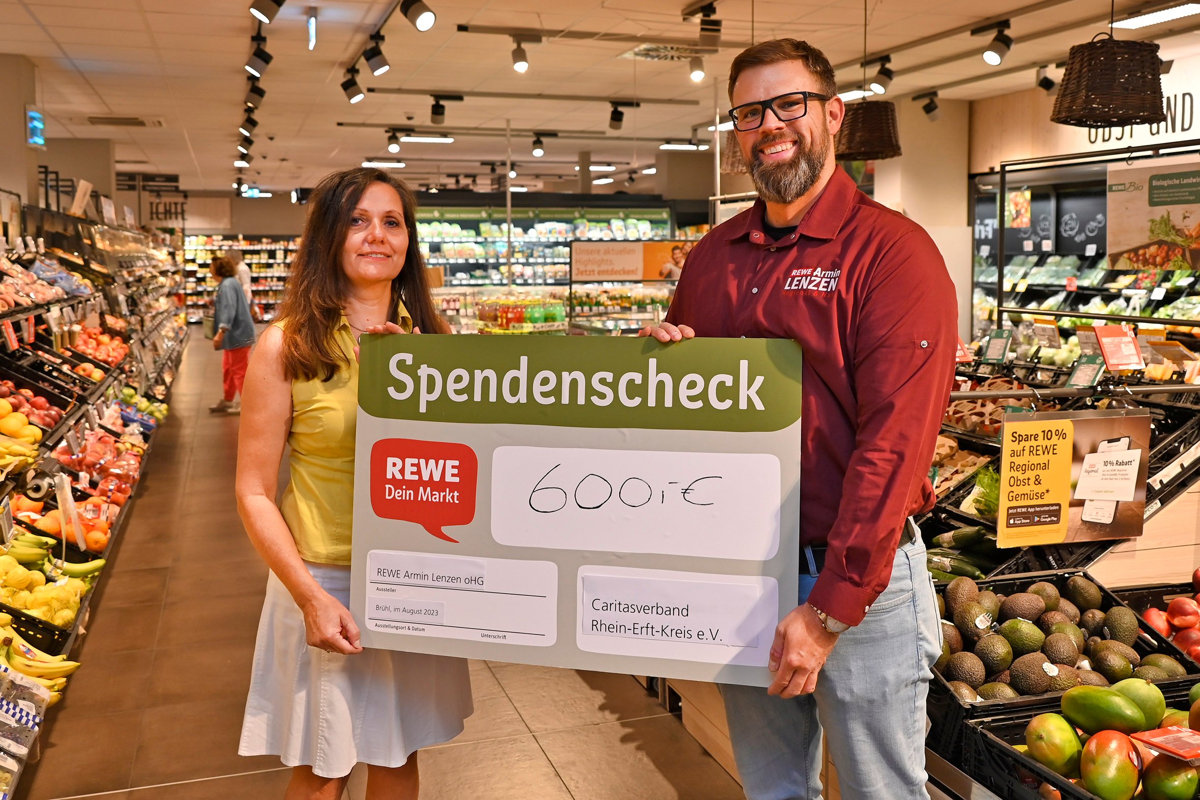 230825_CVREK_Spende_REWE_Brühl_mr (c) Carsten Preis