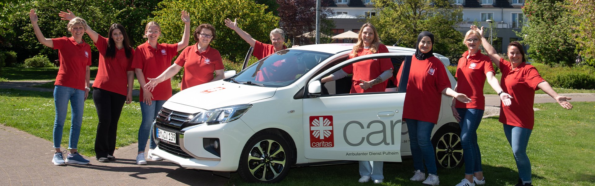 Team Header mit Auto (c) Frau Barbara Petri