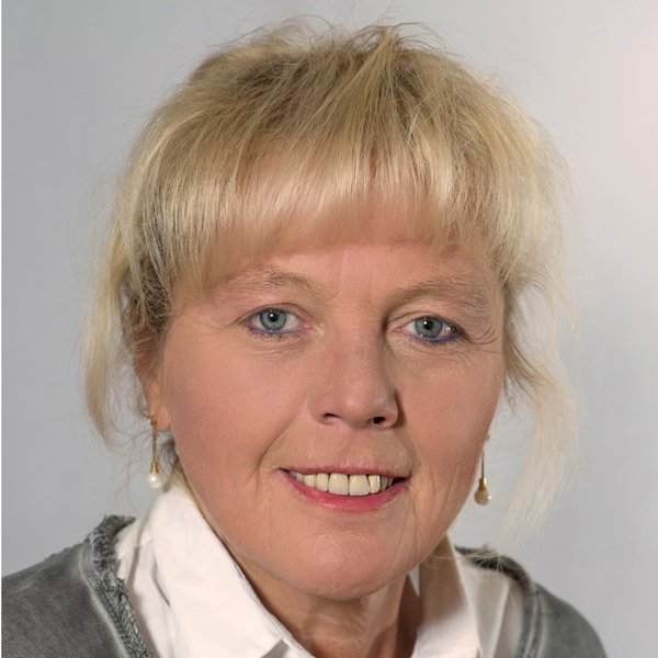 Antje Weber, Leiterin des Caritas Seniorenheimes St. Nikolaus (c) Barbara Petri