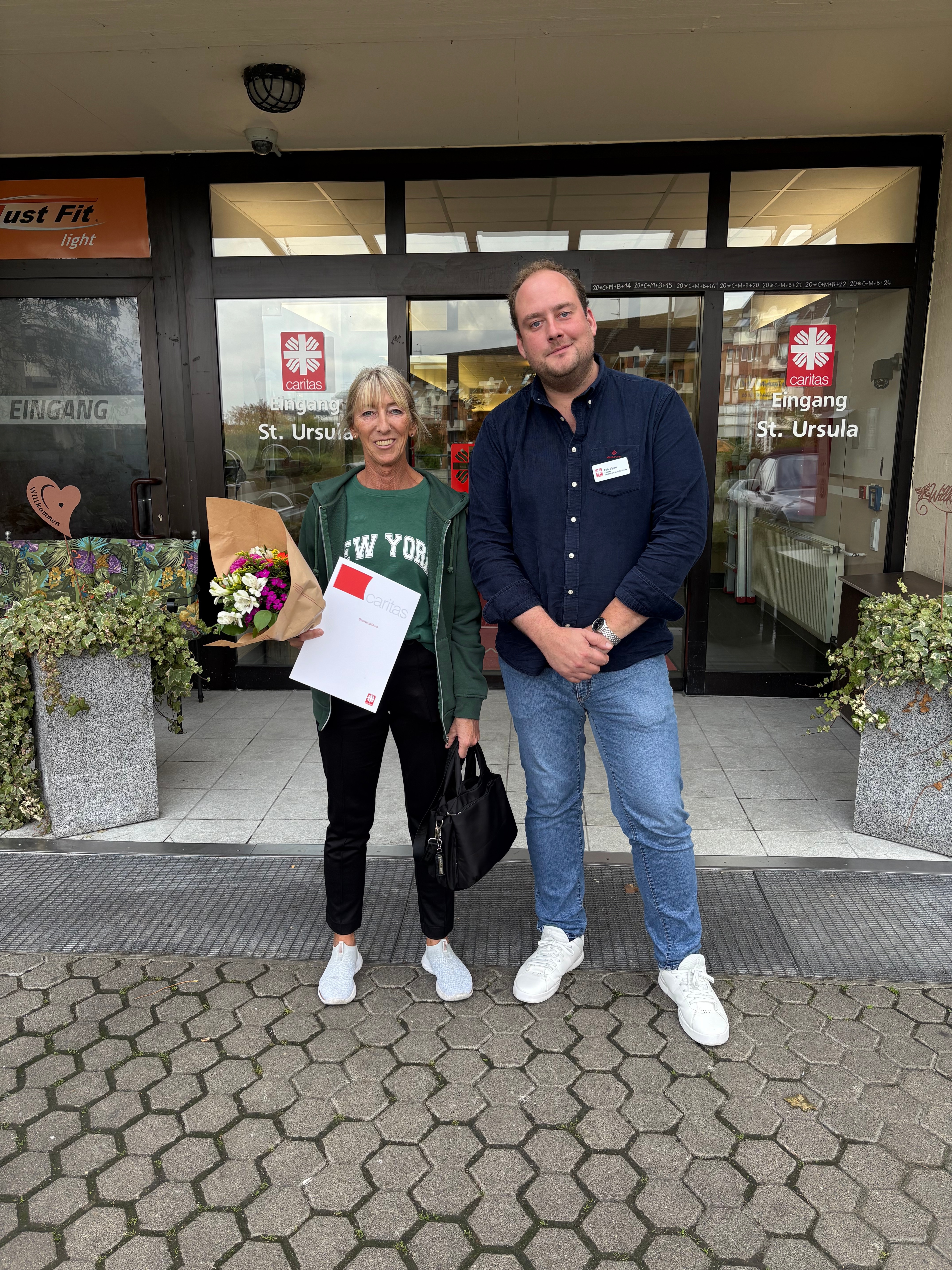 Sommerliches Hafenfest im Caritas-Seniorenzentrum St. Ursula in Hürth (c) Caritas Rhein-Erft